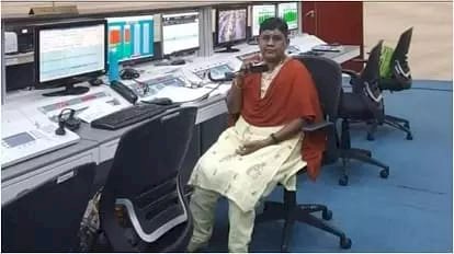 चंद्रयान 3 का काऊंटडाउन करने वाली आवाज हमेशा के लिए चुप हो गई 