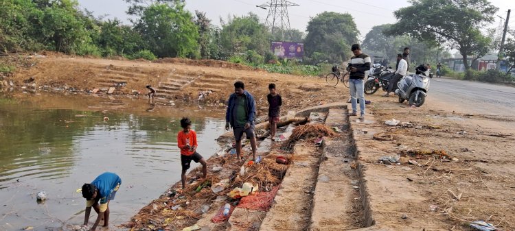 सप्ताह भर में ही क्यों करनी पड़ी तालाब की दुबारा सफाई 