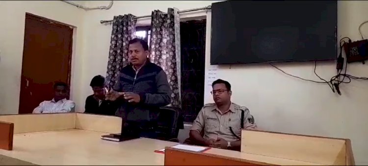 शांति श्रृंखला बनाते हुए रामलला के मंदिर उद्घाटन को दीपावली की तरह मनाने की अपील 