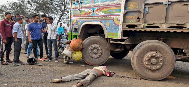 ट्रक की ठोकर से मोटरसाईकिल सवार की मौत