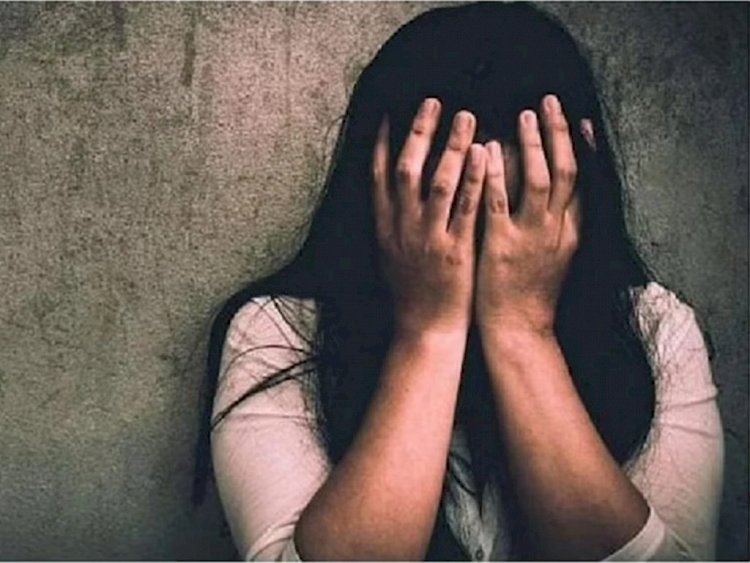देह व्यापार के खिलाफ छात्रा ने उठाई आवाज 
