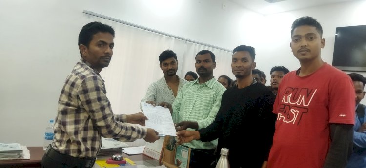 आय प्रमाण पत्र के लिए कोर्ट एफिडेविट की अनिवार्यता का विरोध 