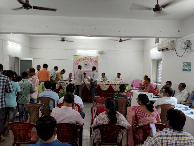 सबडेगा प्रखंड परिसर में संयुक्त लोक शिकायत सुनवाई आयोजित