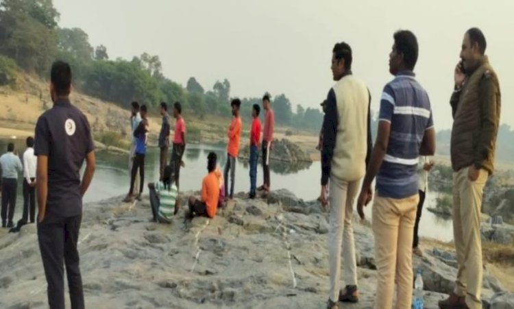 पिकनिक मनाने गए दो युवक नदी में डूबे एक मृत दूसरा लापता
