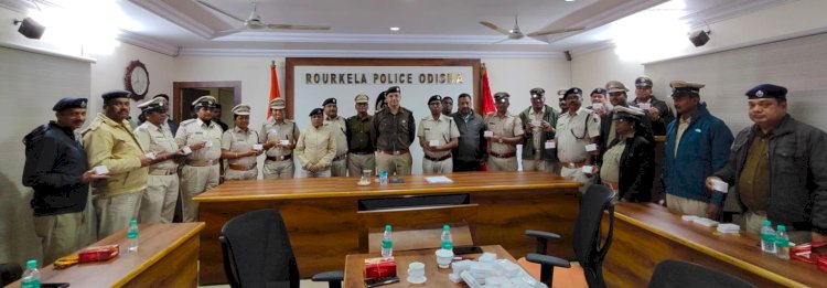 राउरकेला पुलिस को देना होगा अपना विजिटिंग कार्ड  