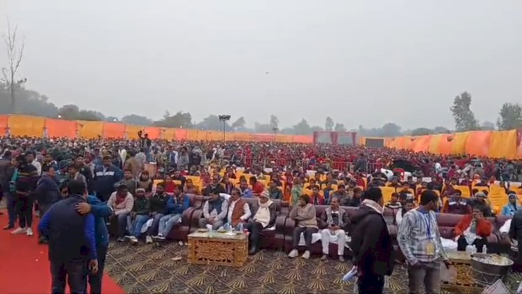 उर्स के अंतिम दिन हजारों जा़यरीनों ने की शिरकत 