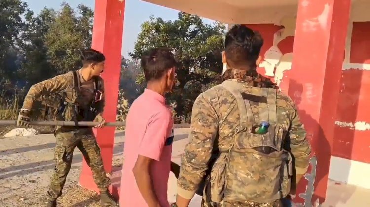 सुरक्षा बलों ने किया नक्सली कैप ध्वस्त 