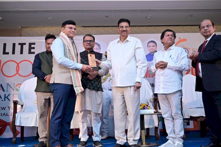 राज्यपाल के हाथो राउरकेला डीएफओ सम्मानित 