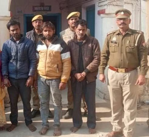 अयोध्या पुलिस ने पाँच वांछित अभियुक्तो को किया गिरफ्तार 