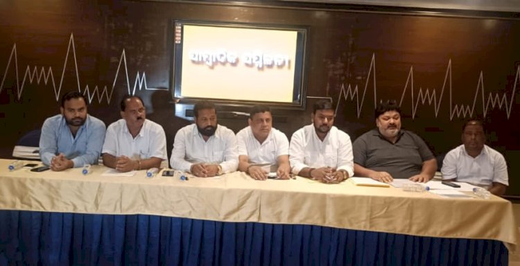 क्षेत्रीय ठेका श्रमिक संघ ने ओवरलोड मुद्दे पर प्रेस कॉन्फ्रेंस की