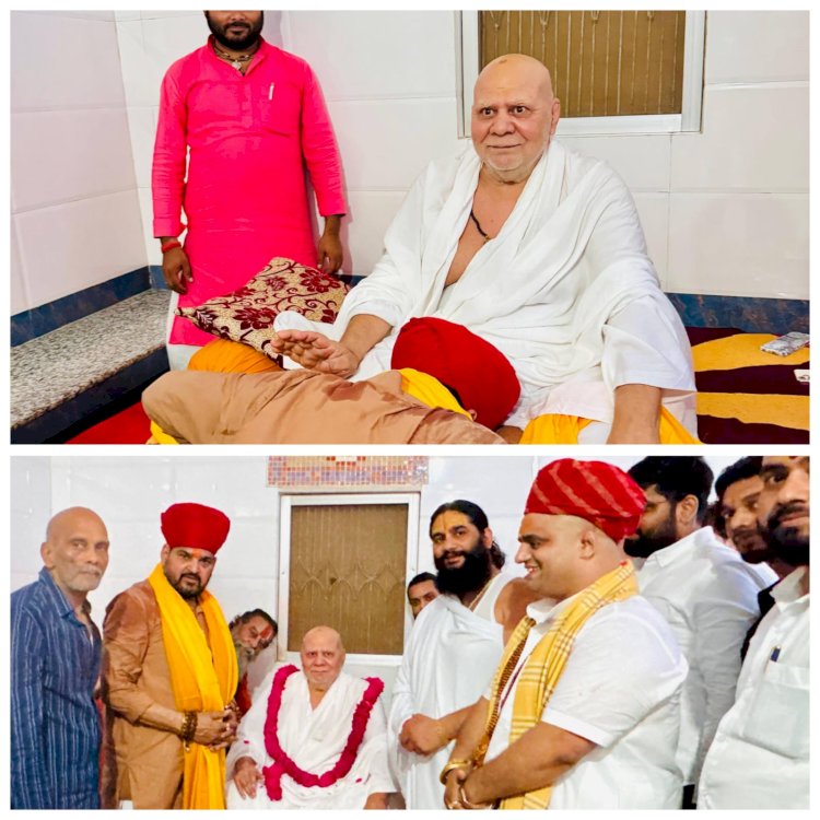 गुरू से आशीर्वाद लेने अयोध्या पहुँचे बृजभूषण शरण सिंह 