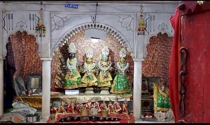 मणि पर्वत पर सावन झूला आज 