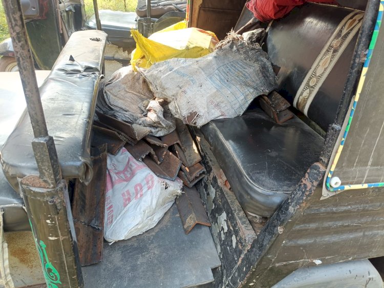 बंडामुंडा़ पुलिस ने की 720 किलो स्क्रैप जब्त