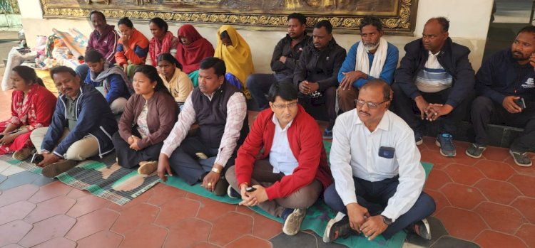 काफी संघर्ष के बाद छात्रा नें मूंद ली आंखे 