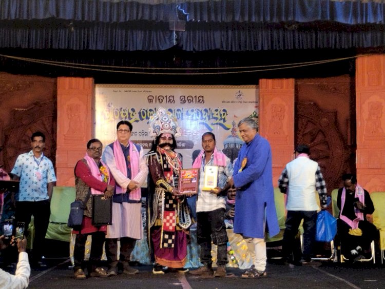 सारांश दैनिक के पत्रकार सुशांत मलिक श्रीक्षेत्र रत्न अवार्ड से सम्मानित