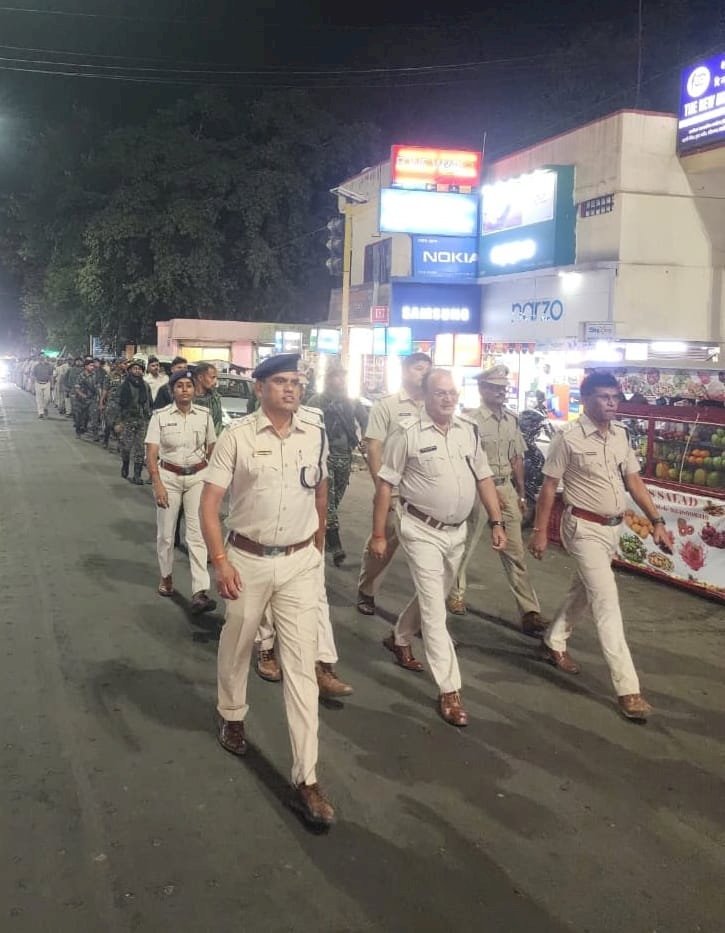 राउरकेला पुलिस का फ्लैग मार्च, होली को लेकर आम जनता के लिए परामर्श