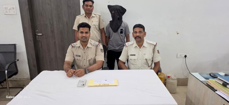 लाखों की हिरोइन के साथ एक गिरफ्तार