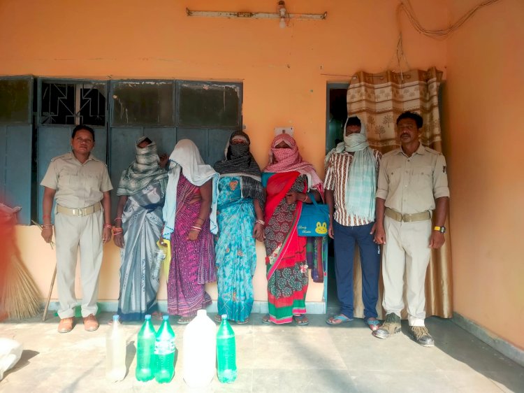 166 लीटर महुआ शराब के साथ 11 गिरफ्तार