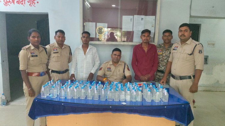 100 पाव देशी शराब के साथ दो गिरफ्तार मोटरसाइकिल जप्त